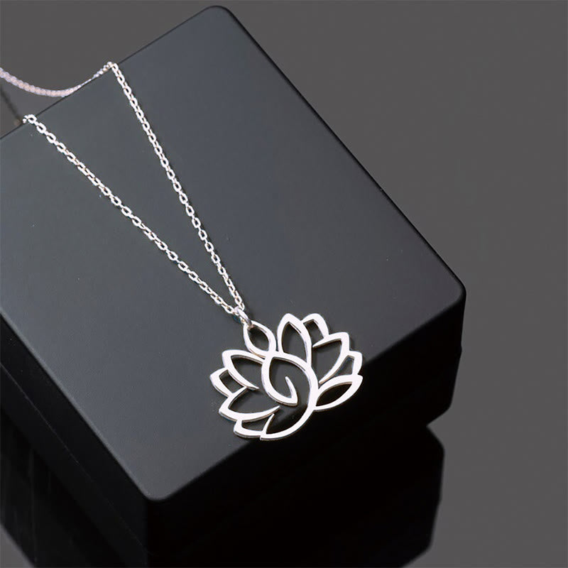 Collar con colgante de iluminación de acero inoxidable con diseño de loto hueco y Buddha Stones - Plata - image 1