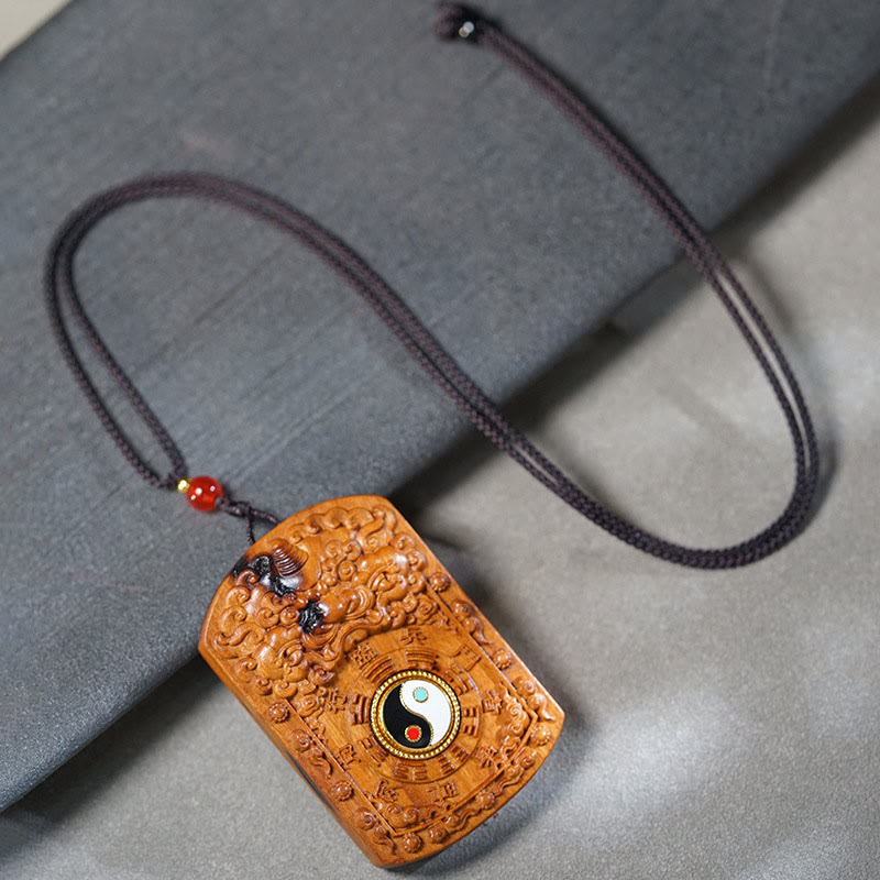 Collar con colgante de protección Bagua Yin Yang con dragón de madera de azufaifo impactado por un rayo y Buddha Stones - Madera de azufaifo alcanzada por un rayo - image 1