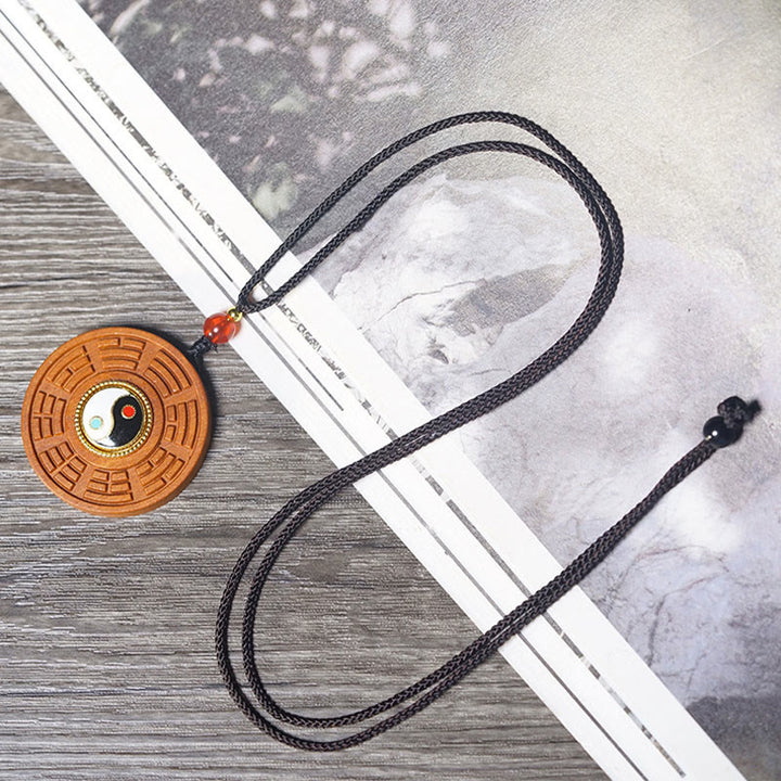 Buddha Stones Colgante de collar de la suerte Bagua Yin Yang de madera de azufaifo impactado por un rayo - image 4