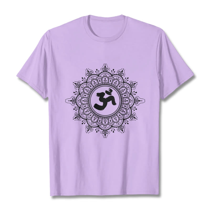 Camiseta de algodón con estampado de mandala y símbolo Om de Buddha Stones simétricas - Ciruela - 2XL - image 17