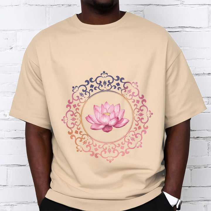 Camiseta de algodón con estampado de loto rosa y mandala de Buddha Stones - image 9