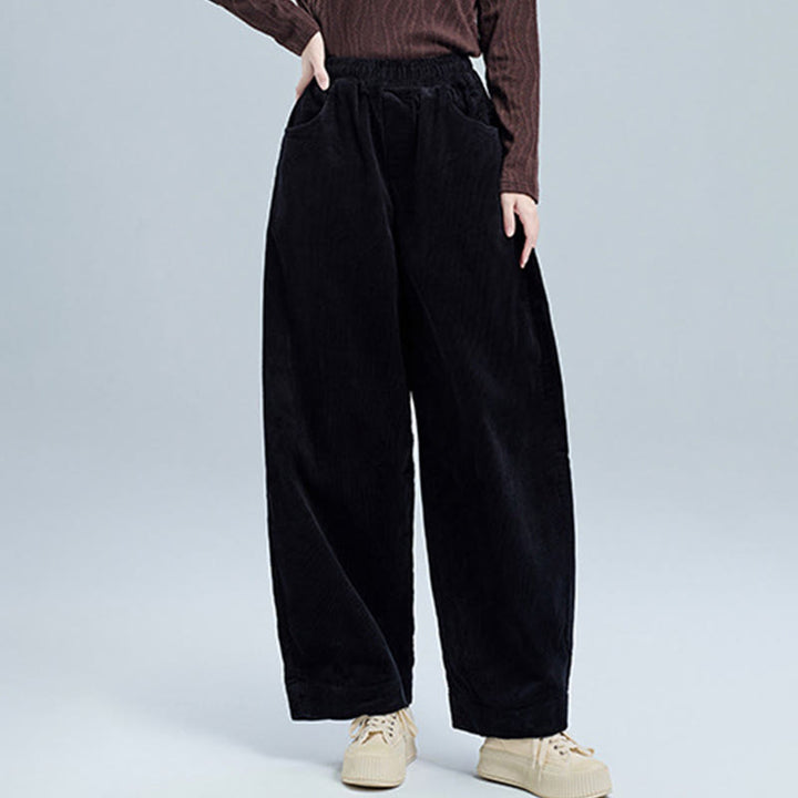 Pantalones de pana lisos hasta el tobillo con diseño sencillo y bolsillos para mujer de Buddha Stones, colección otoño. - image 2