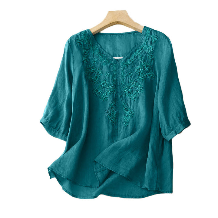 Camisa de manga corta para mujer con cuello en V y bordado de líneas de Buddha Stones - image 4