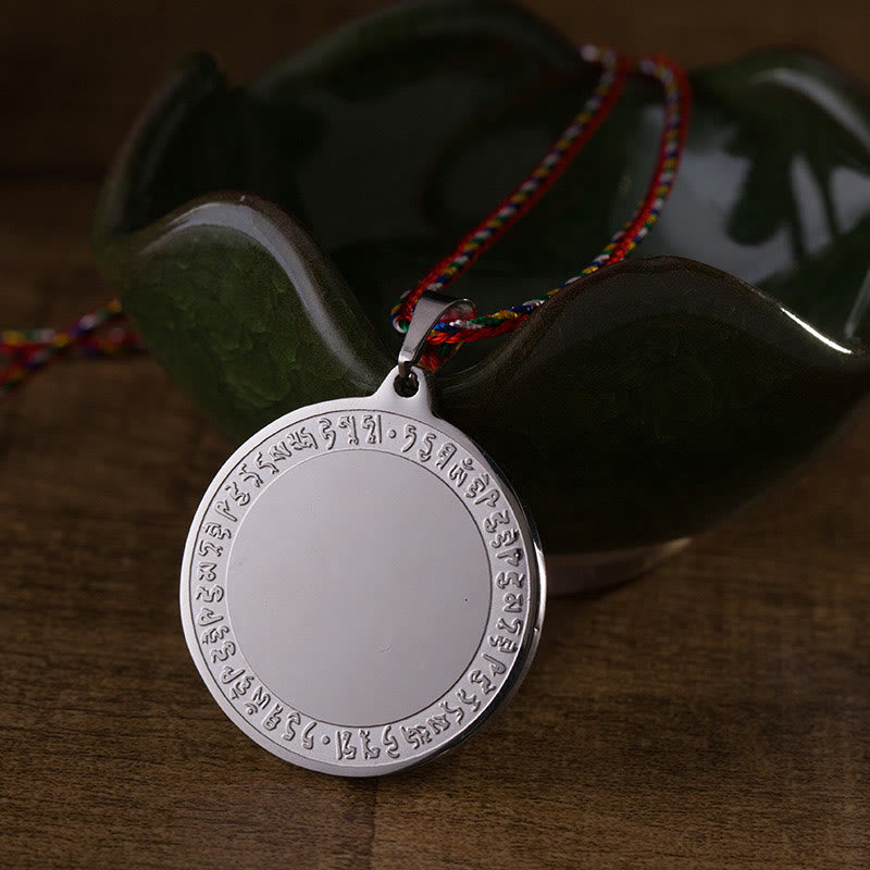 Buddha Stones con colgante de cuerda de colores de acero de titanio con mantra de corazón de Buda de la Medicina Azul y Piedras de Buda - image 9