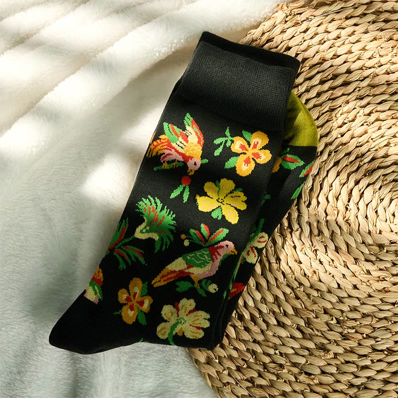 Calcetines unisex de algodón con diseño de pájaros y flores en flor de Buddha Stones para hombre y mujer - image 1