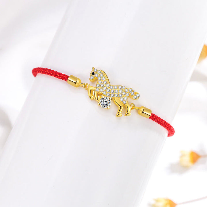 Pulsera ajustable de hilo rojo con Buddha Stones en plata de ley 925 y el año del caballo dorado. - image 2