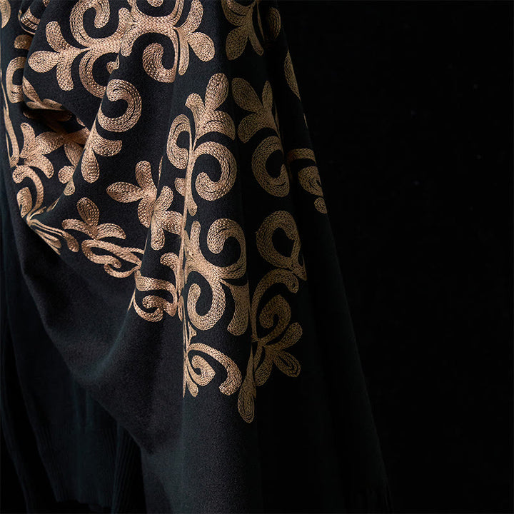 Buddha Stones Bufanda chal acogedor con borlas y estampado de flores doradas en forma de diamante negro de invierno - image 4