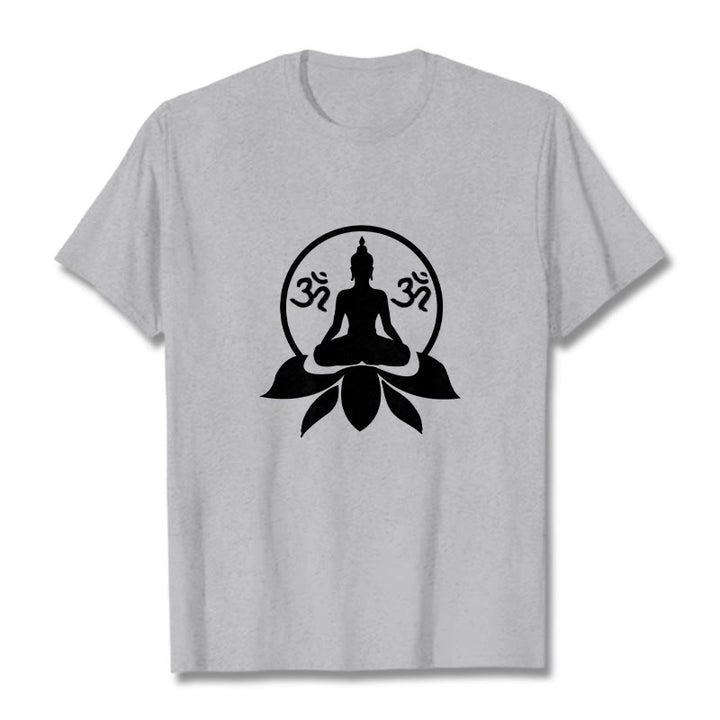 Camiseta con diseño de Buda sentado sobre una flor de loto, símbolo OM, mantras sánscritos y Buddha Stones de Buda - Gris claro - 2XL - image 19