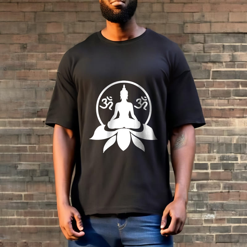 Camiseta con diseño de Buda sentado sobre una flor de loto, símbolo OM, mantras sánscritos y Buddha Stones de Buda - image 8
