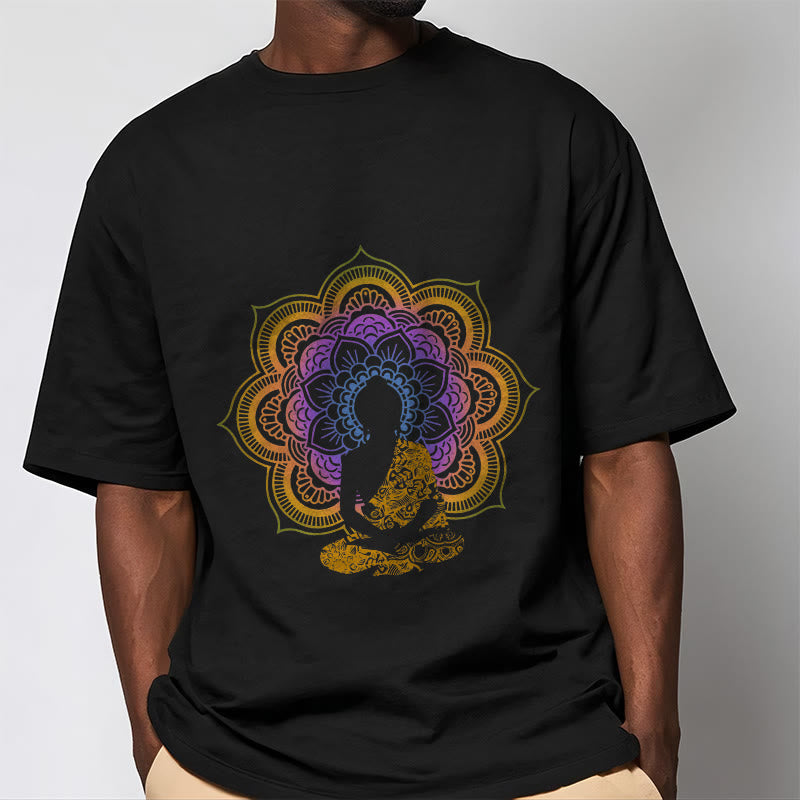 Camiseta con estampado de Buda sentado, flor y mandala multicolor con Buddha Stones de Buda - image 1