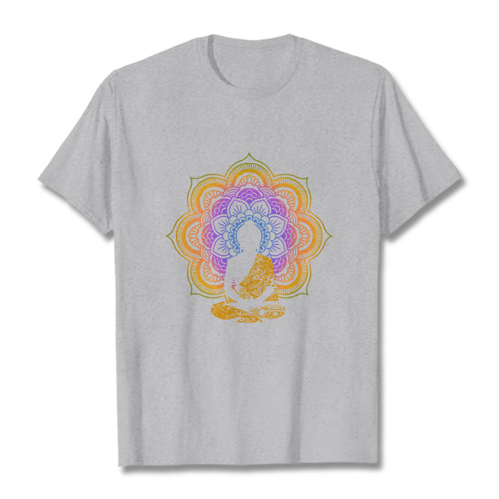 Camiseta con estampado de Buda sentado, flor y mandala multicolor con Buddha Stones de Buda - Gris claro - 2XL - image 19