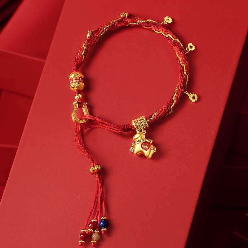 Buddha Stones Pulsera trenzada de hilo rojo con el símbolo Fu del Año del Caballo bañada en cobre y oro de 18 quilates. - Caballo y cuerda roja (circunferencia de la muñeca: 15-22 cm) - image 0