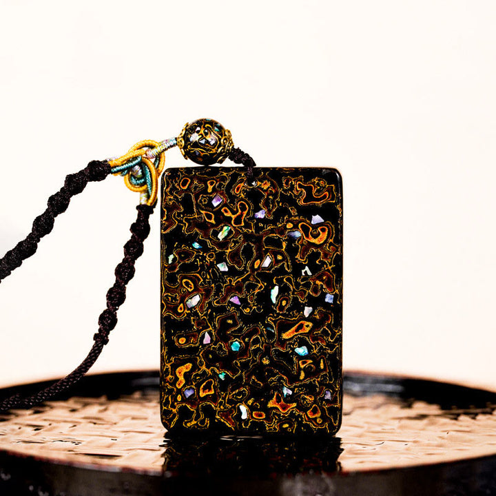 Collar con colgante de protección de sándalo, lacado artesanalmente con Buddha Stones - image 13