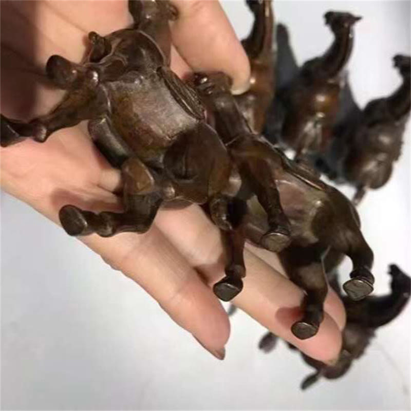 Buddha Stones del Año Antiguo del Caballo, aleación, decoración del hogar, 7,5 x 2,6 x 7 cm - image 2