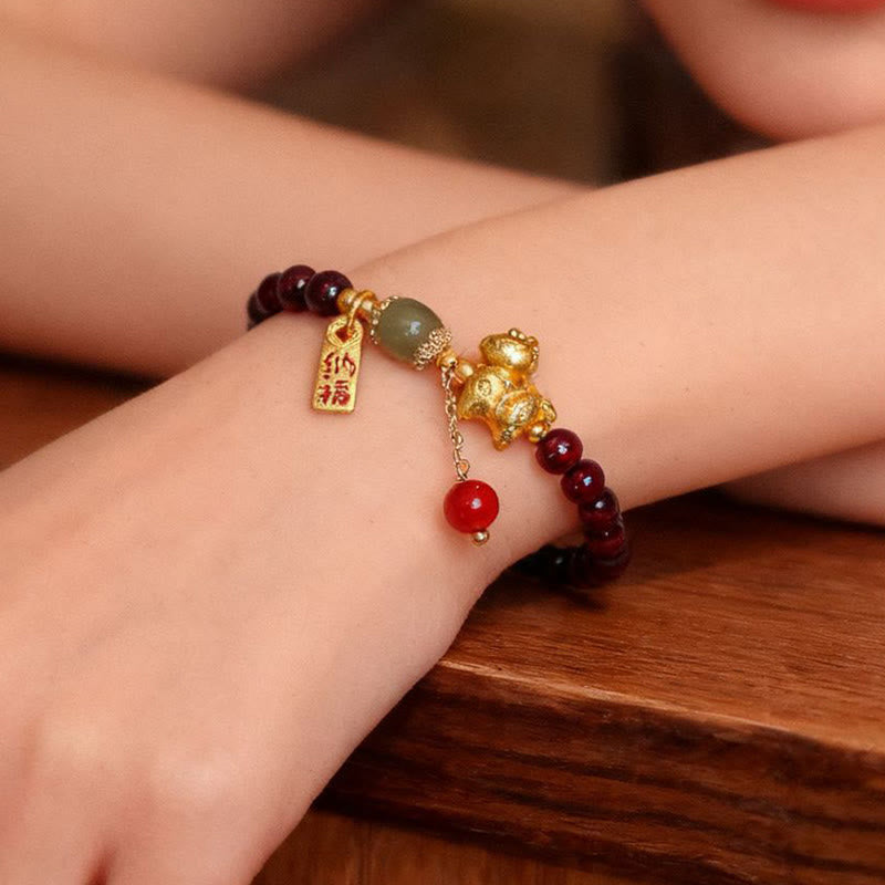 Pulsera de protección con amuleto de la suerte y la fortuna con Buddha Stones , año del caballo, granate y personaje Fu - image 5
