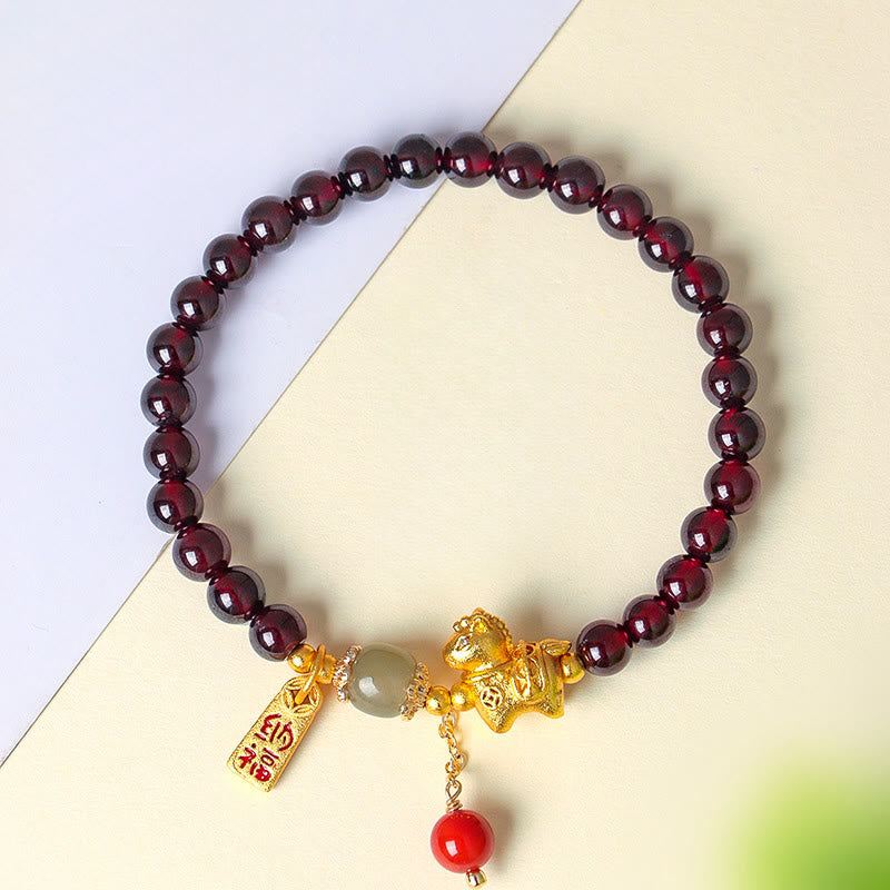 Pulsera de protección con amuleto de la suerte y la fortuna con Buddha Stones , año del caballo, granate y personaje Fu - image 2