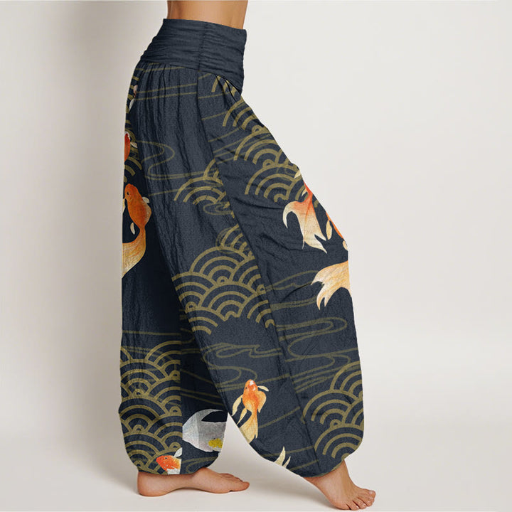 Pantalones bombachos de cintura elástica para mujer, de algodón puro con estampado de peces koi rojos y ondas en forma de abanico, de Buddha Stones. - image 10