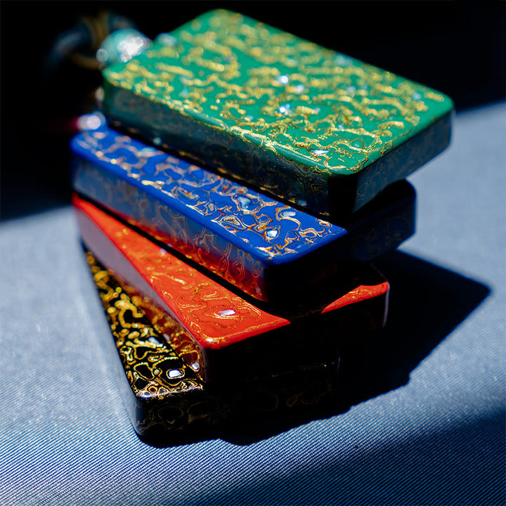 Collar con colgante de protección de sándalo, lacado artesanalmente con Buddha Stones - image 25