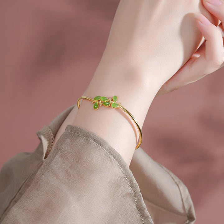 Collar con colgante de protección de jaspe verde, plata de ley 925 con diseño de hojas y borla de Buddha Stones. - image 13