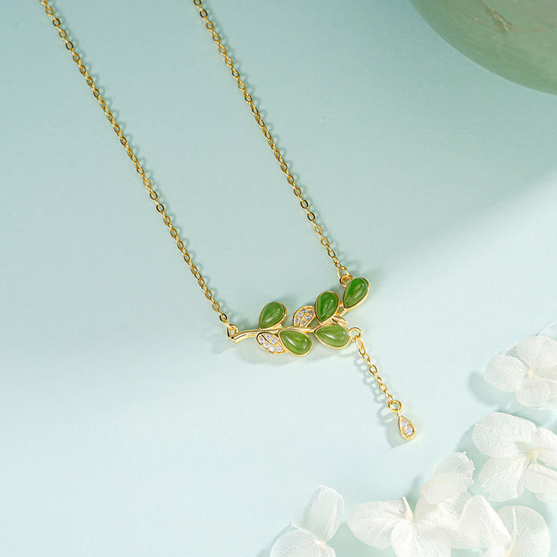 Collar con colgante de protección de jaspe verde, plata de ley 925 con diseño de hojas y borla de Buddha Stones. - image 2