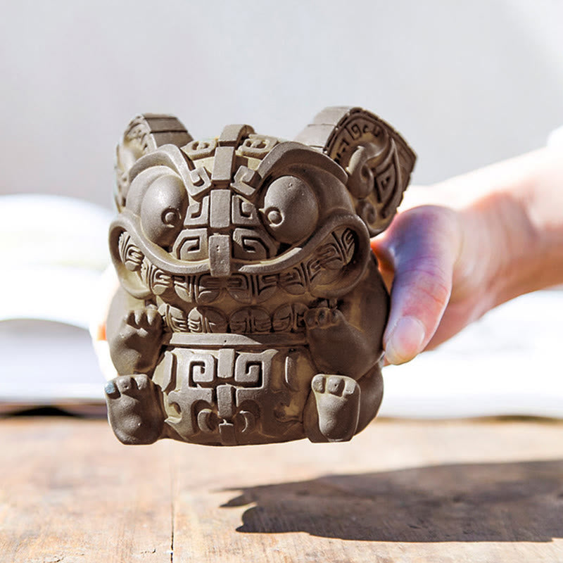 Estatua de resina fundida con polvo de hierro oxidado, hecha a mano con Buddha Stones, bestia tragadora dorada, decoración para el hogar - image 9