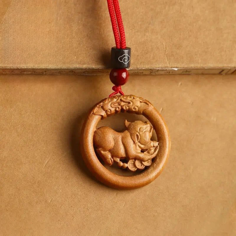 Collar con Buddha Stones y madera de melocotón del zodiaco chino del año del caballo para alejar los malos espíritus. - Cerdo de madera de melocotón - Cuerda roja - image 34