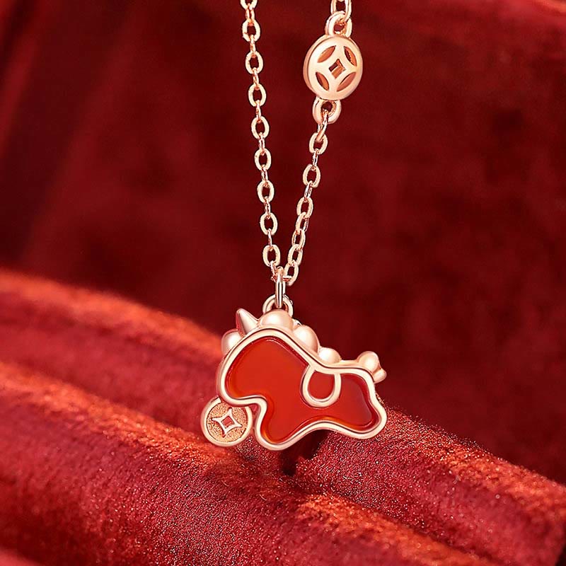 Colgante de plata de ley 925 con dije de moneda del Año del Caballo y Buddha Stones, con ágata roja. - Collar de caballo - image 0