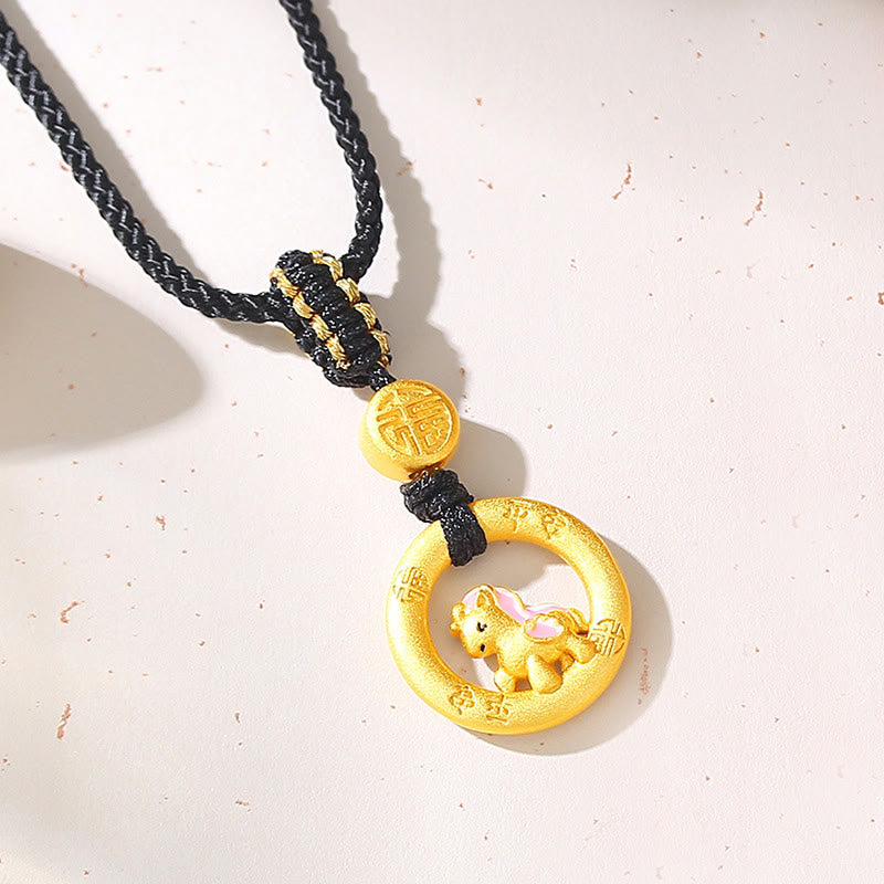 Collar con colgante de la suerte con hebilla de la paz y el personaje Fu, de plata de ley 925 con Buddha Stones y el año del caballo. - Collar de hilo negro con caballo - image 1