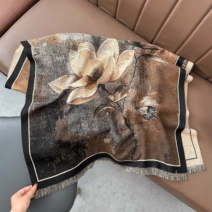 Bufanda/chal suave con estampado de mariposas y magnolias de invierno con Buddha Stones - image 9