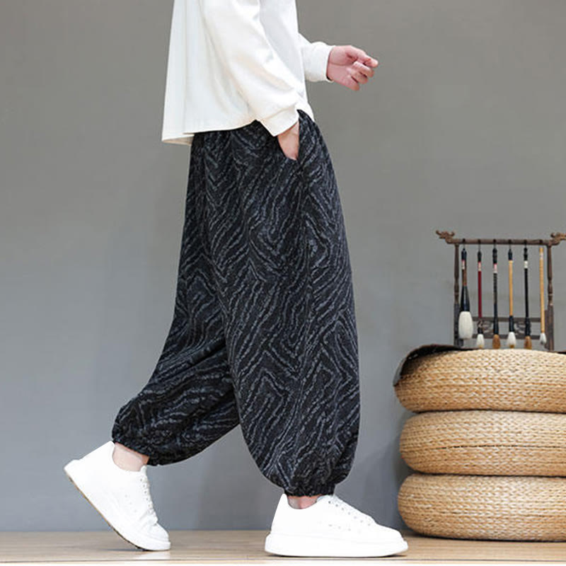 Pantalones tipo harem para hombre con bolsillos, diseño con cordón ajustable y textura de Buddha Stones en pana de algodón y lino. - image 15