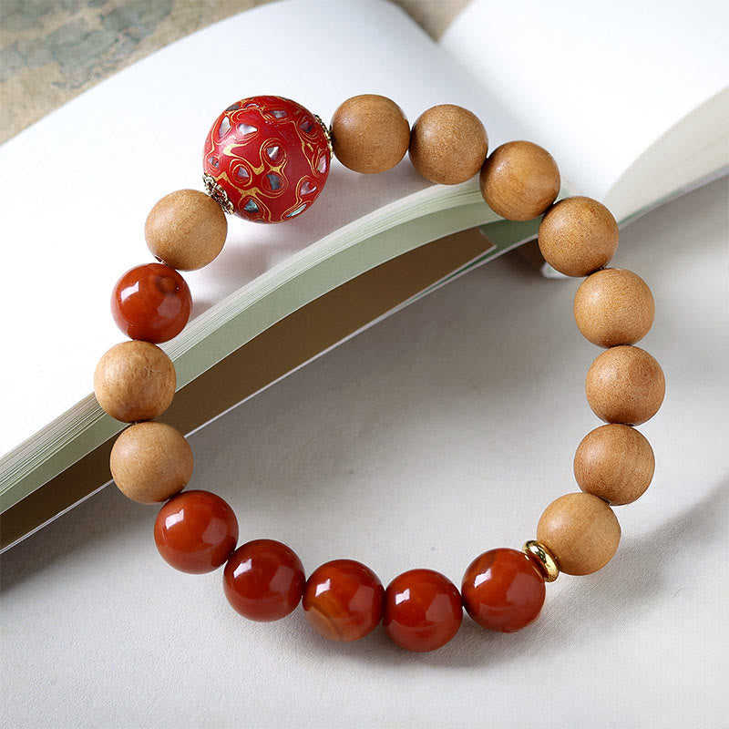 Pulsera protectora de cuentas artesanales lacadas con Buddha Stones, sándalo y ágata roja del sur - image 2