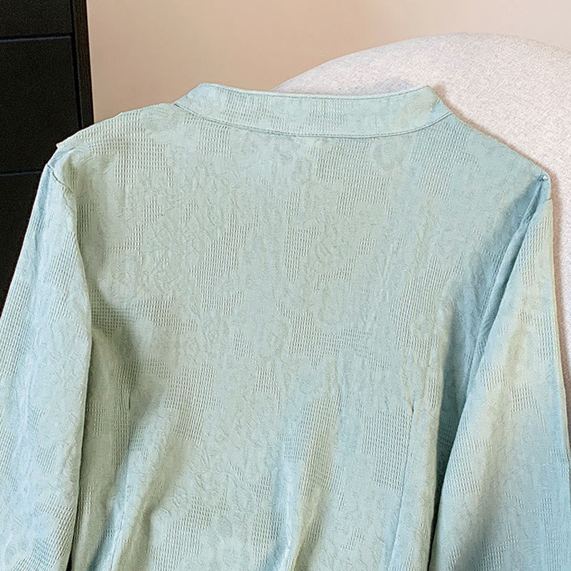 Camisa de manga larga para mujer con cuello mandarín, jacquard y botones chinos con diseño de piedras de Buda y estampado de Buddha Stones. - image 4