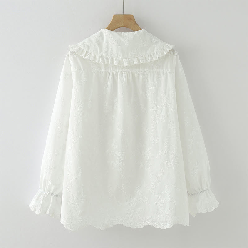 Camisa de manga larga de algodón para mujer con bordado floral blanco otoñal de Buddha Stones y cuello Peter Pan con botones. - image 3