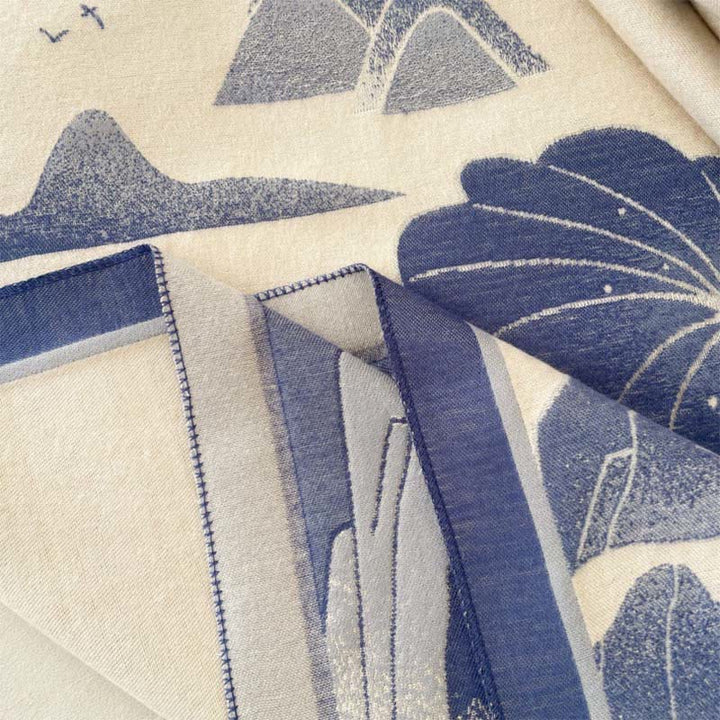 Bufanda/chal suave con estampado de hojas y flores de loto de montaña invernal con Buddha Stones - image 9