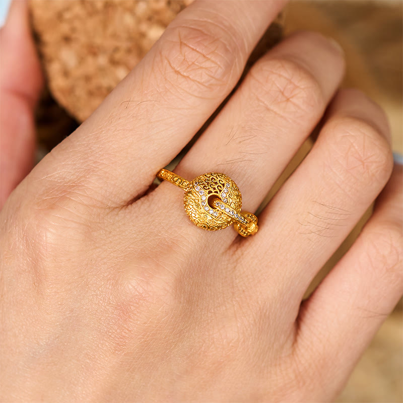 Anillo ajustable de la fortuna con hebilla de la paz, chapado en oro de 24k, con diseño calado y Buddha Stones. - image 4