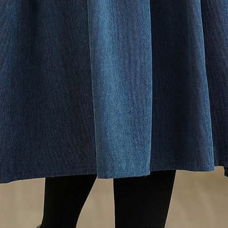 Vestido midi liso azul oscuro de pana con mangas largas y bolsillos, estampado de Buddha Stones. - image 12