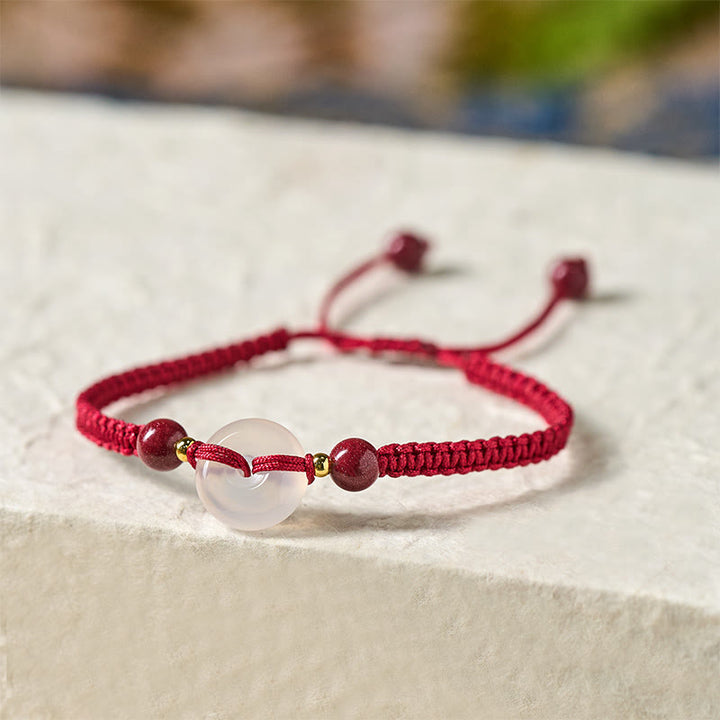 Pulsera de conexión con hilo rojo, hebilla de la paz con Buddha Stones, nudo plano de ágata blanca y nudo de diamante. - image 1
