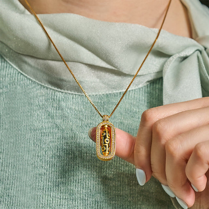 Collar con colgante de la suerte de nueve ojos con cuentas Dzi de latón chapado en oro de 24k y Buddha Stones - image 5