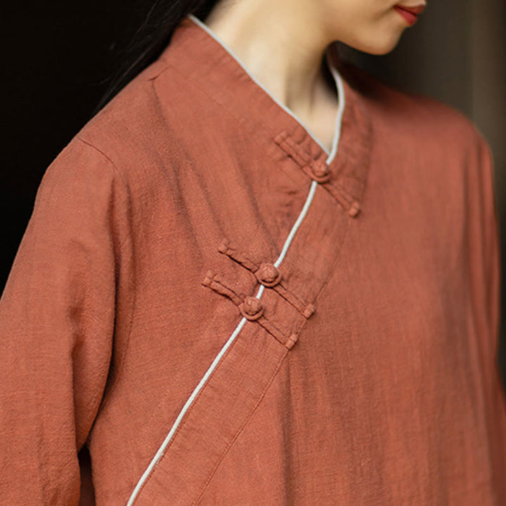 Vestido cheongsam midi de lino y ramio con mangas largas y botones de rana de Buddha Stones y bolsillos - image 6