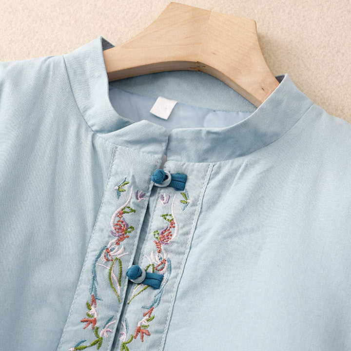 Chaqueta térmica de manga larga para mujer con bordado de flores de invierno y botones de rana de Buddha Stones - image 2