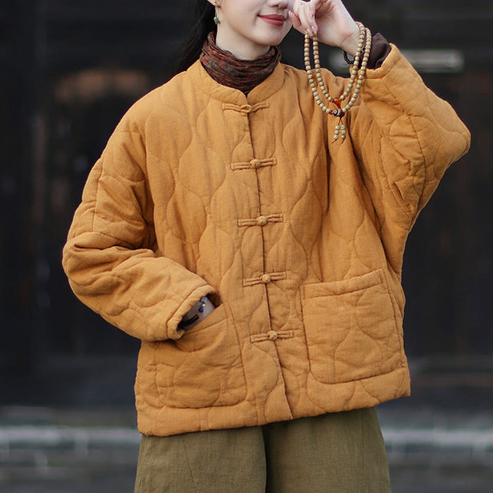 Chaqueta térmica de manga larga para mujer de algodón ramio con botones de rana y líneas curvas de Buddha Stones con bolsillos - image 5