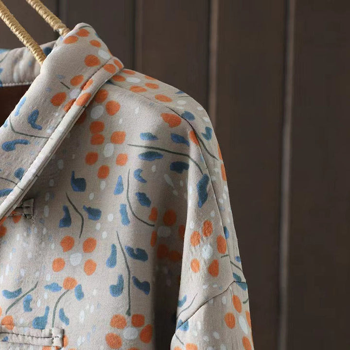 Camisa de algodón para mujer, manga larga, cuello alto, botones de rana, flores de invierno y hojas verdes de Buddha Stones - image 16