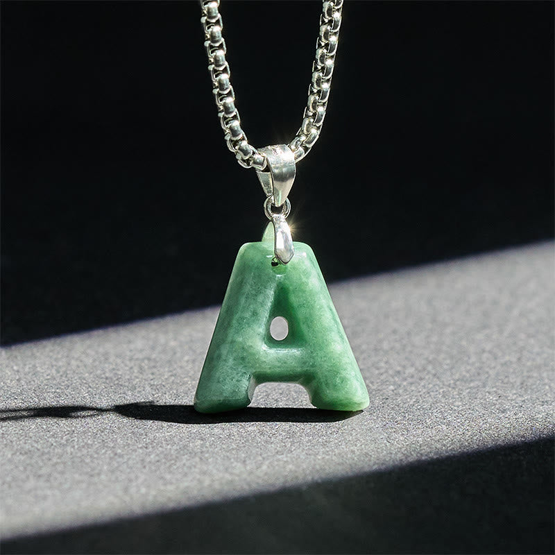 Collar con colgante de prosperidad de cadena ancha de acero de titanio y jade con letras AZ naturales de Buddha Stones - image 2