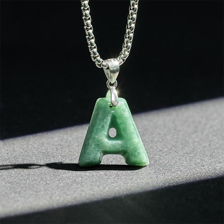 Collar con colgante de prosperidad de cadena ancha de acero de titanio y jade con letras AZ naturales de Buddha Stones - image 2