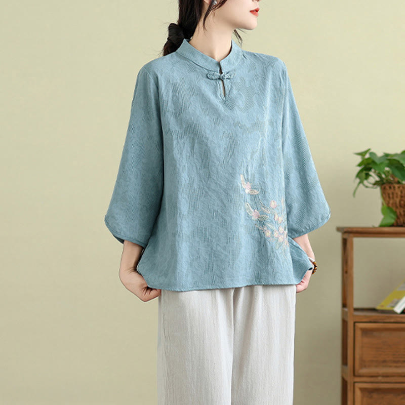 Camisa de algodón para mujer con cuello mandarín, manga tres cuartos y un botón de rana con bordado de flores de Buddha Stones - image 12