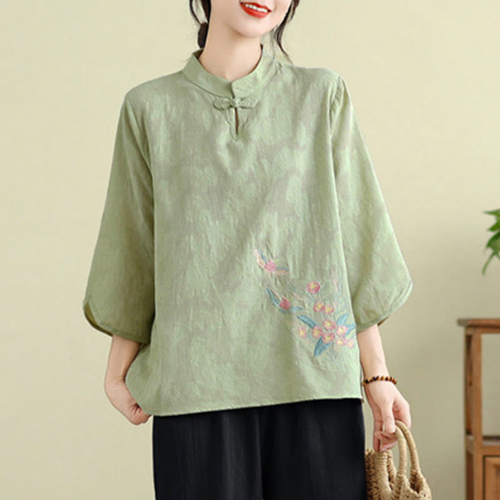 Camisa de algodón para mujer con cuello mandarín, manga tres cuartos y un botón de rana con bordado de flores de Buddha Stones - image 7