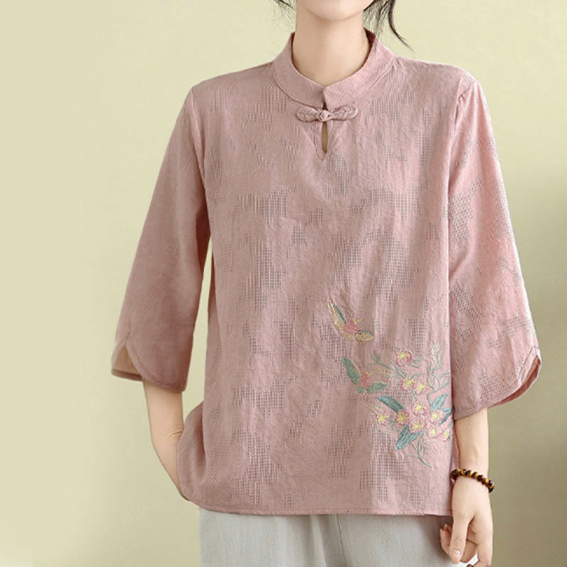 Camisa de algodón para mujer con cuello mandarín, manga tres cuartos y un botón de rana con bordado de flores de Buddha Stones - image 17