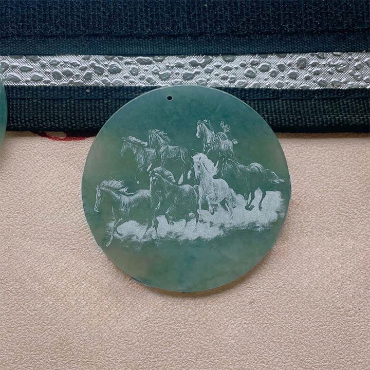 Colgante de jade tallado con Buddha Stones y el Año del Caballo, para la prosperidad. - image 1
