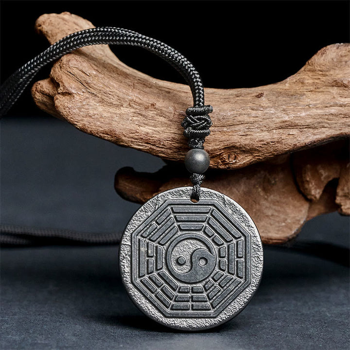 Collar con colgante de protección Bagua Yin Yang con auténtica piedra de shungita de Buddha Stones - image 1