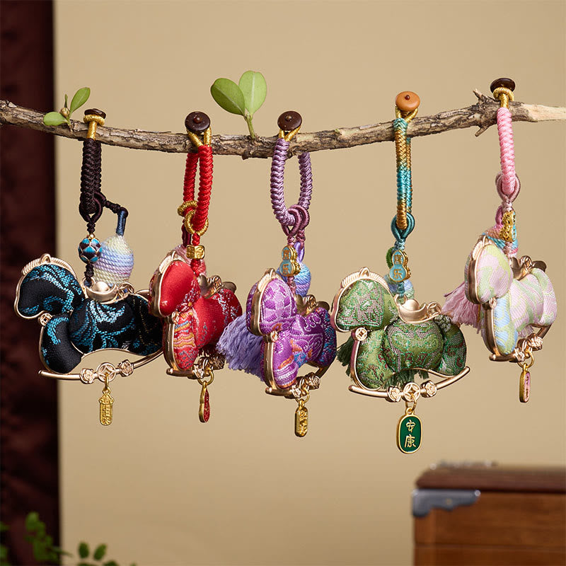 Llavero con diseño de lingote de calabaza multicolor del Año del Caballo con Buddha Stones, libertad y prosperidad. - image 9